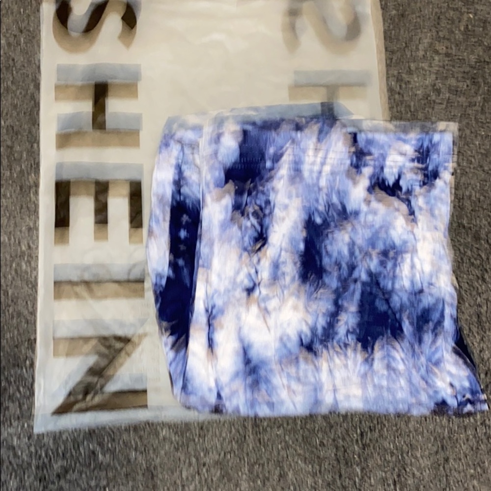 Shorts🌸 - Picture 4 of 4